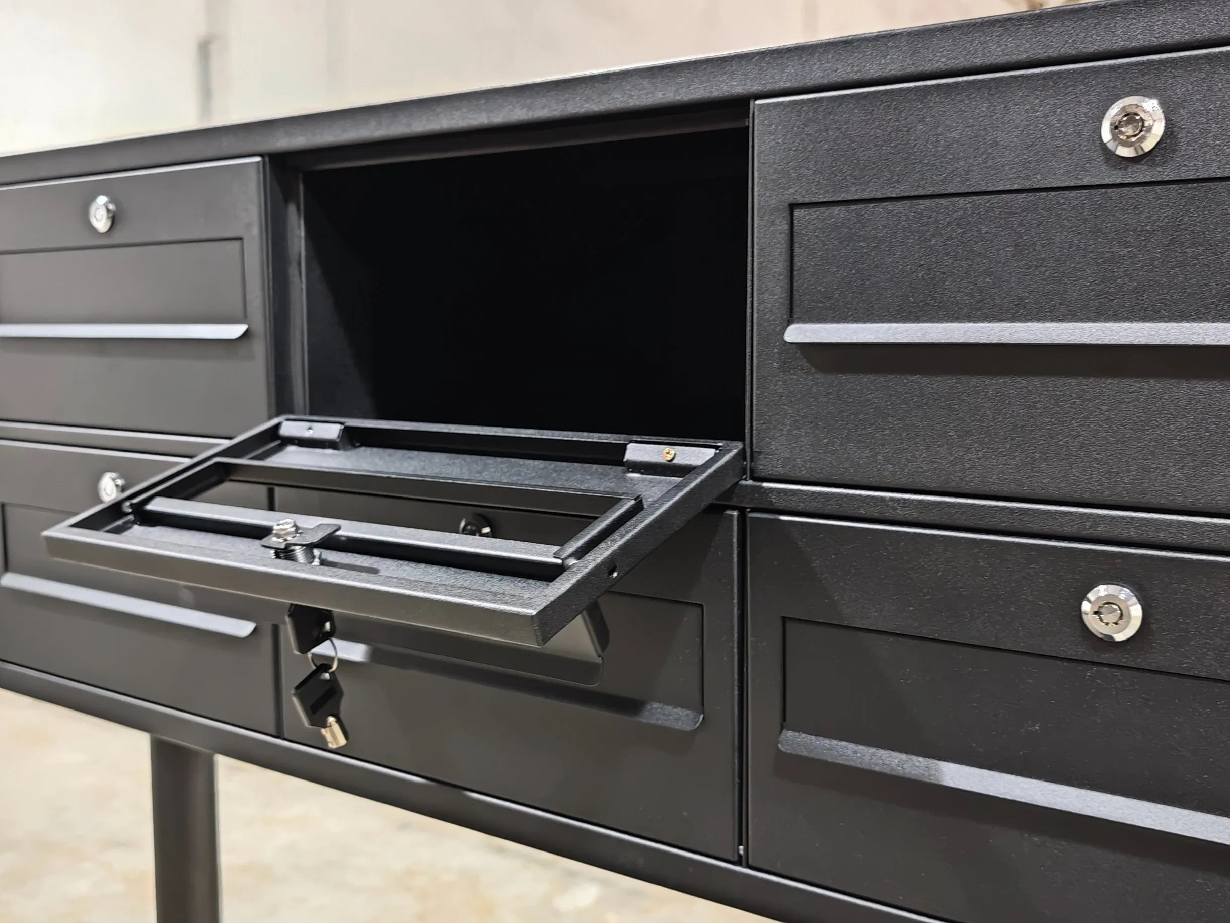 Buzón moderno con cerradura de llave resistente a la intemperie para uso residencial y comercial