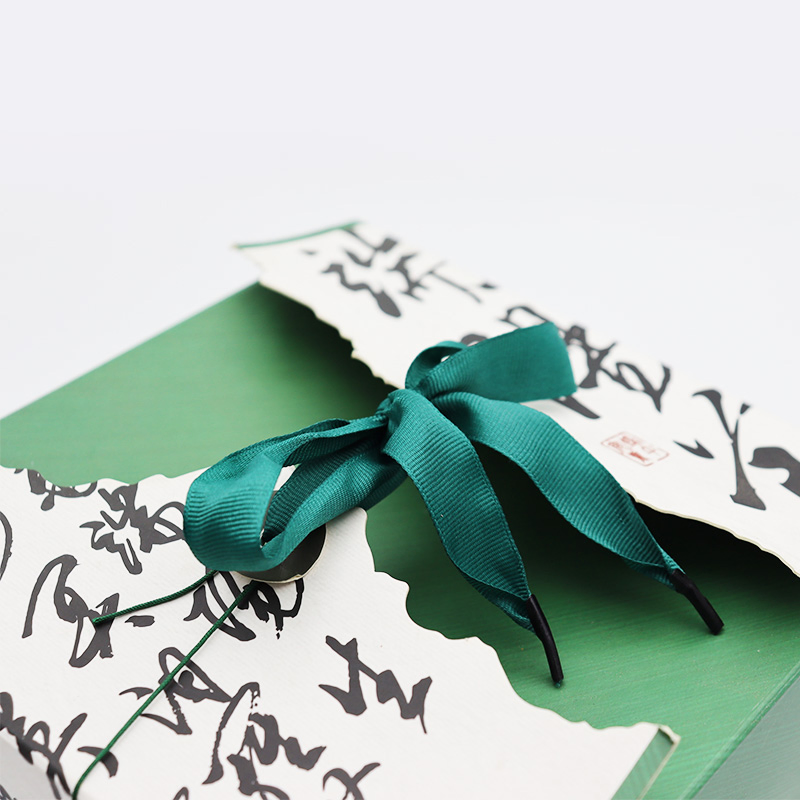 Caja de embalaje plegable en oferta para envío de regalos premium al por menor