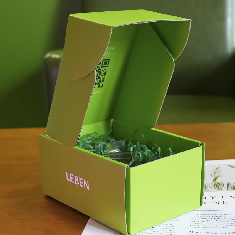 Caja de envío negra