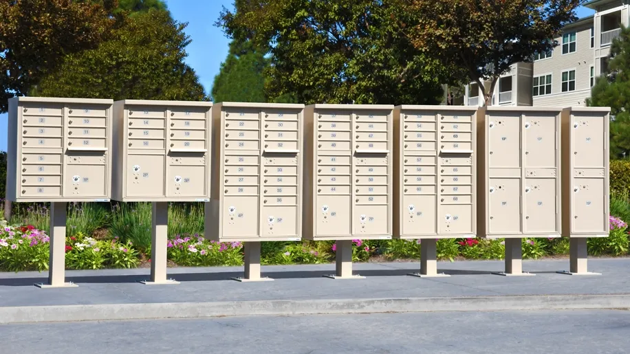 Buzón de correo de acero