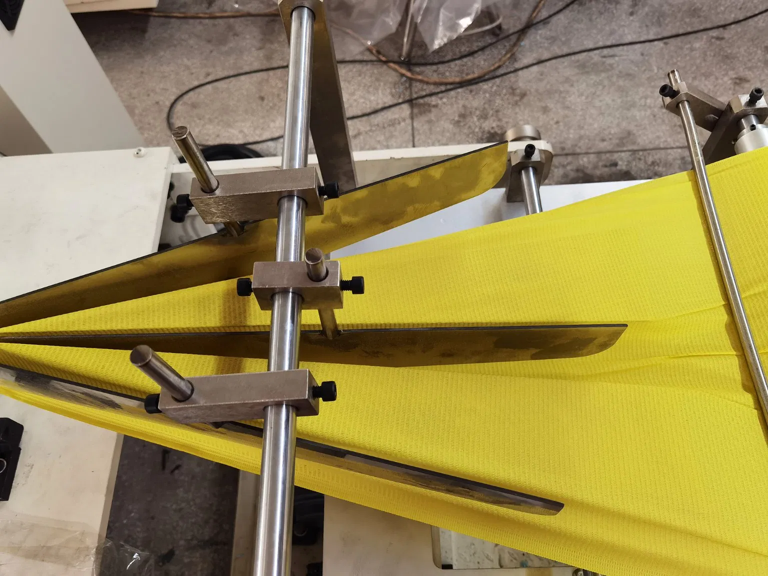 Small Business Ideas Color Printing Dental Bib Paper Making Machine