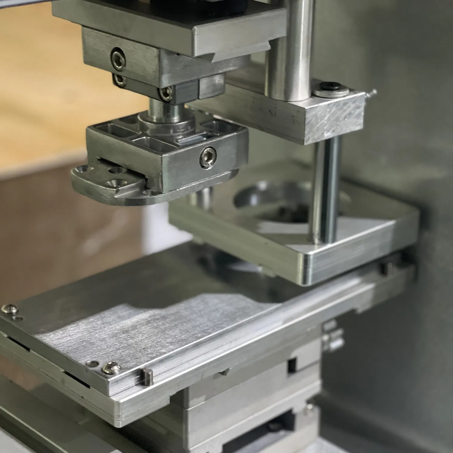 T-Shirts Garment Neck Labels Pad Printing Machine