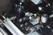 Pneumatic side gauge