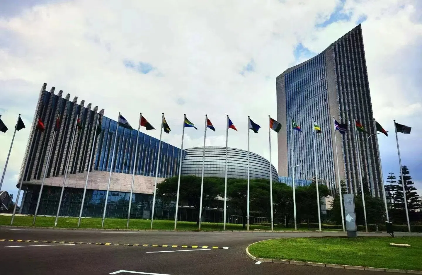 A2 Size Print on Demand Multicolor Offset Lithographic Printing Machine for Books