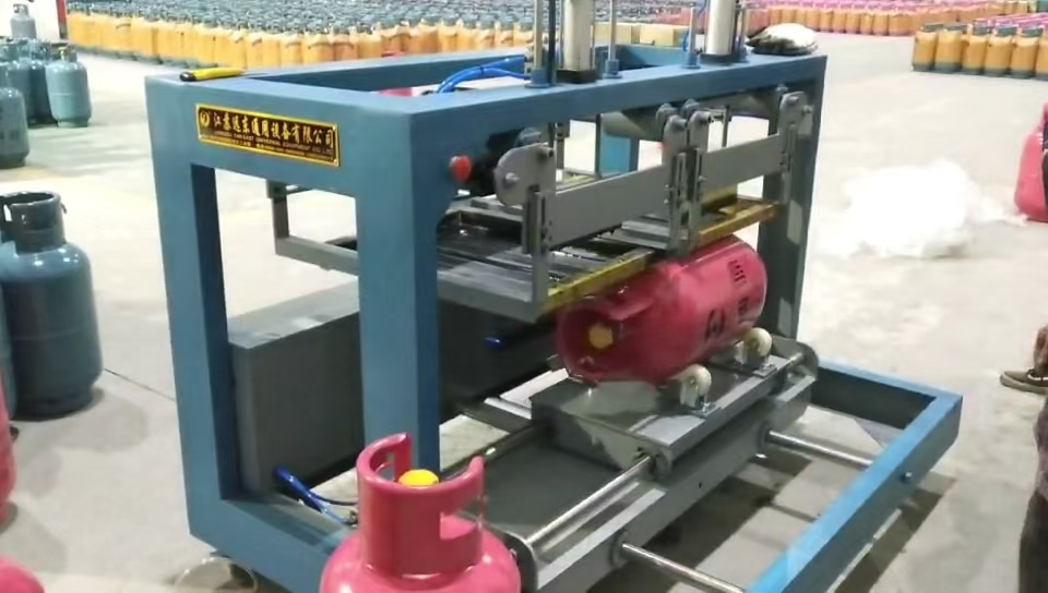 Advanced LPG Cylinder Screen Printing System for Quality Results