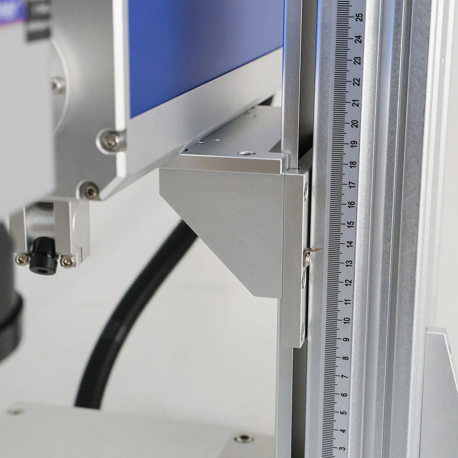 High Speed Metal Non-Metal Portable Desktop Automatic CNC Fiber CO2 UV Mopa Laser Marking Printing Engraving Carving Machine