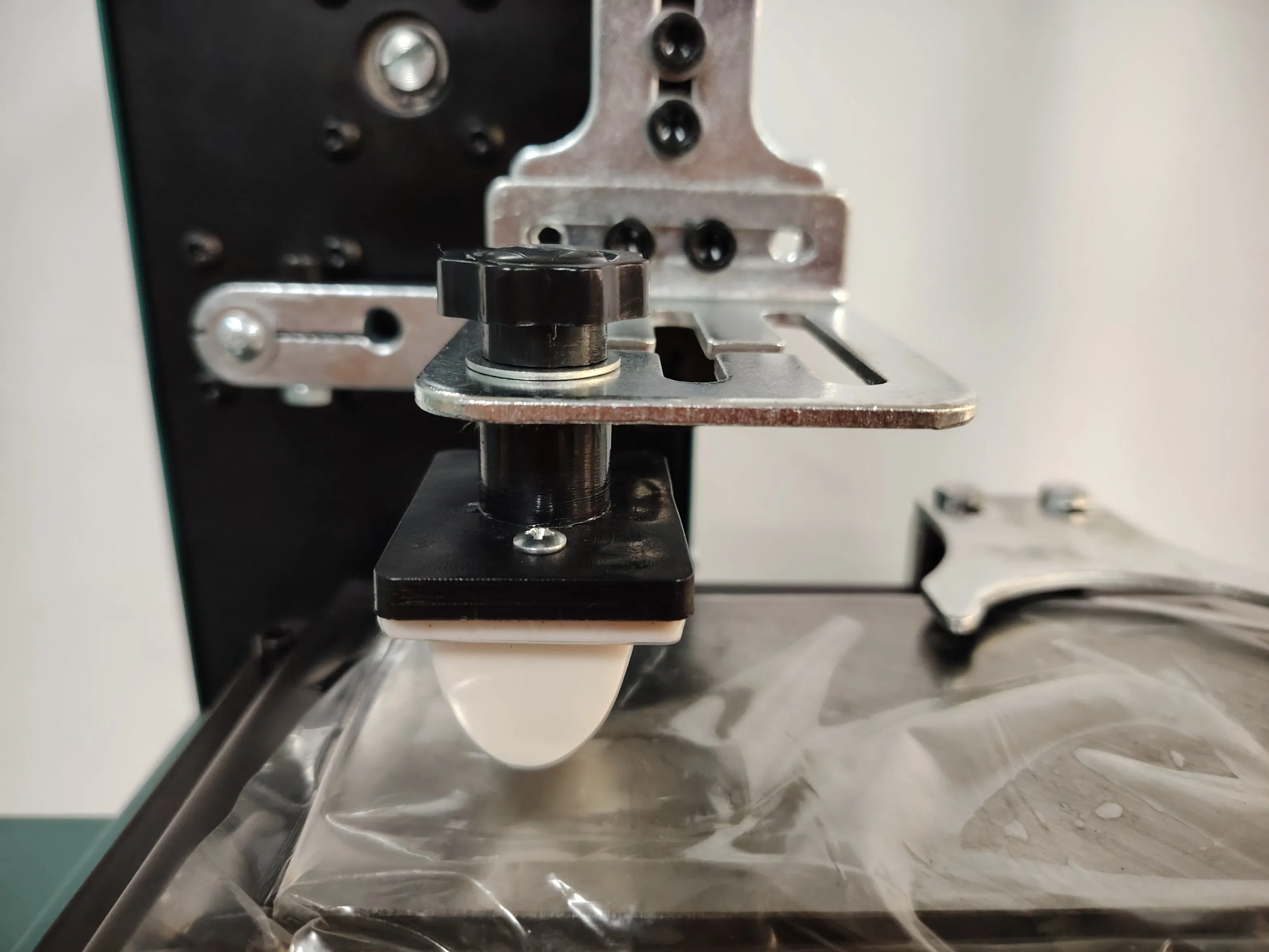 Compact Desktop Printing Machine for Small Business Needs