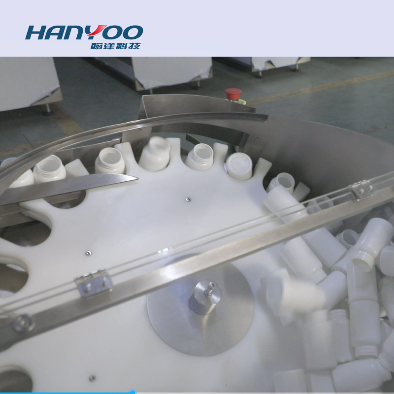 Hanyoo Automatic High-Accuracy Round Rotating Plastic Glass Bottle &amp; Can Sorting Unscrambling Machine for Food Industry (LP-100)