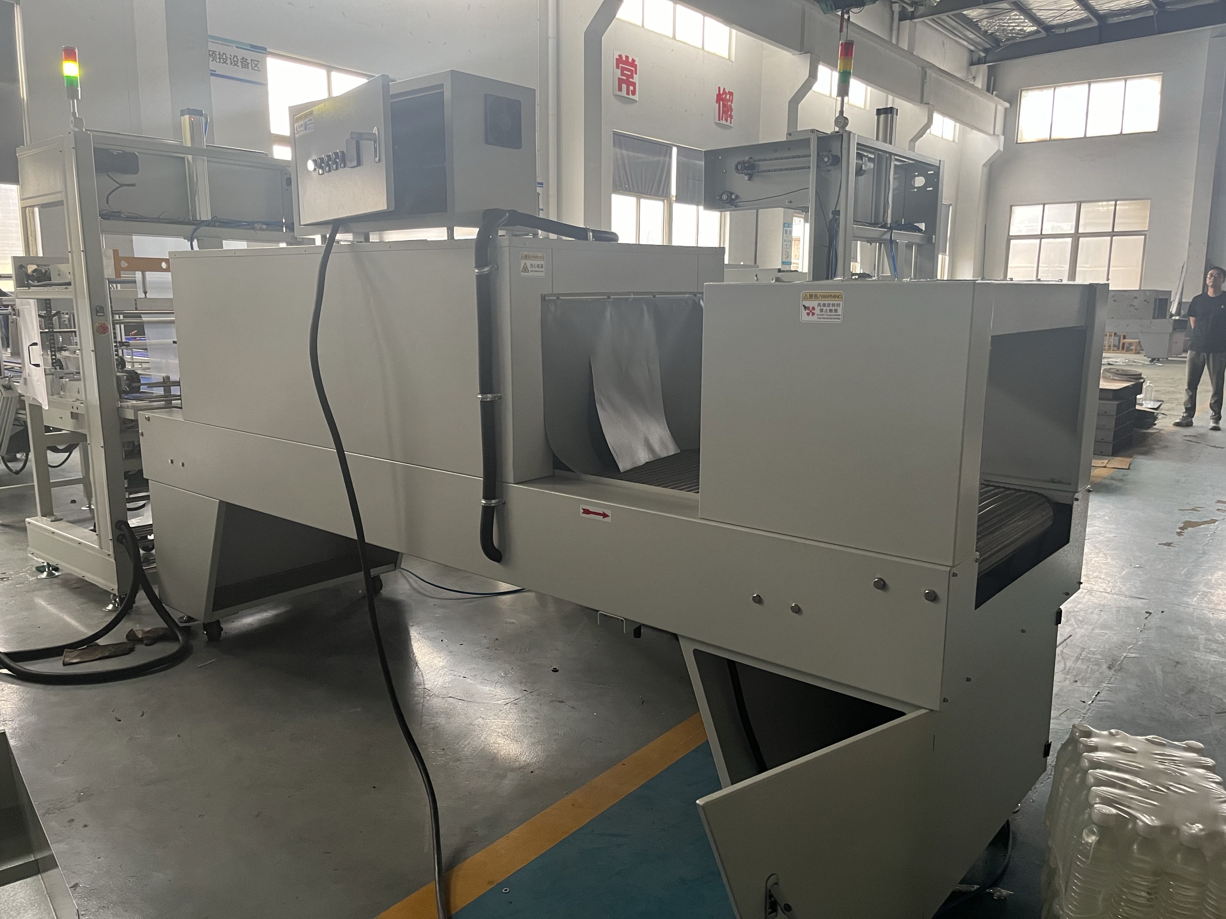 Automatic Shrink Tunnel for Mineral Bottle Heat Cutter Cans Shrinking Wrapper Machine Packaging Machine