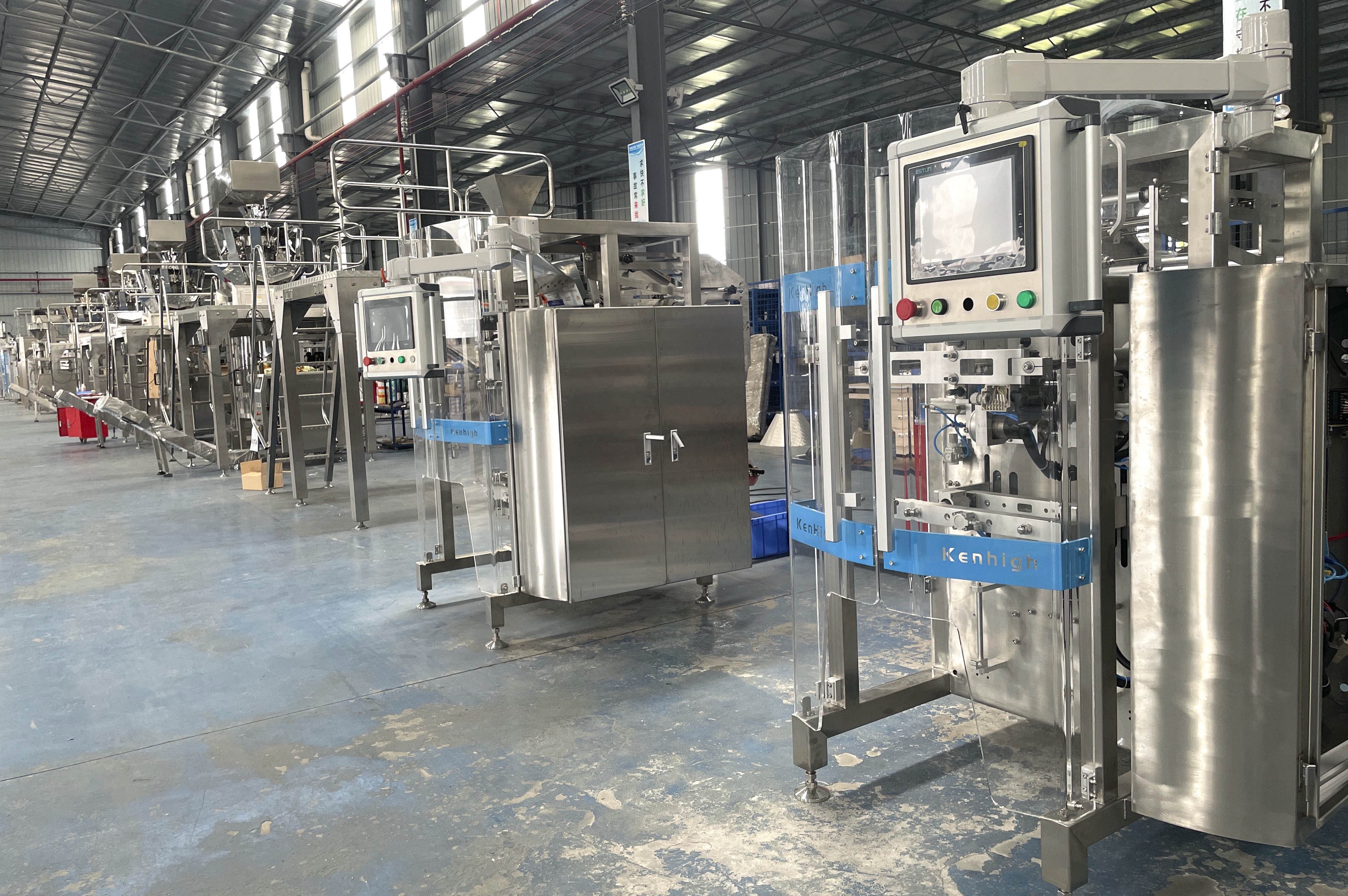China Factory Automatic Vertical Form Fill Seal Lemon Juice Edible Oil Liquid Ketchup Pouch Packing Machine
