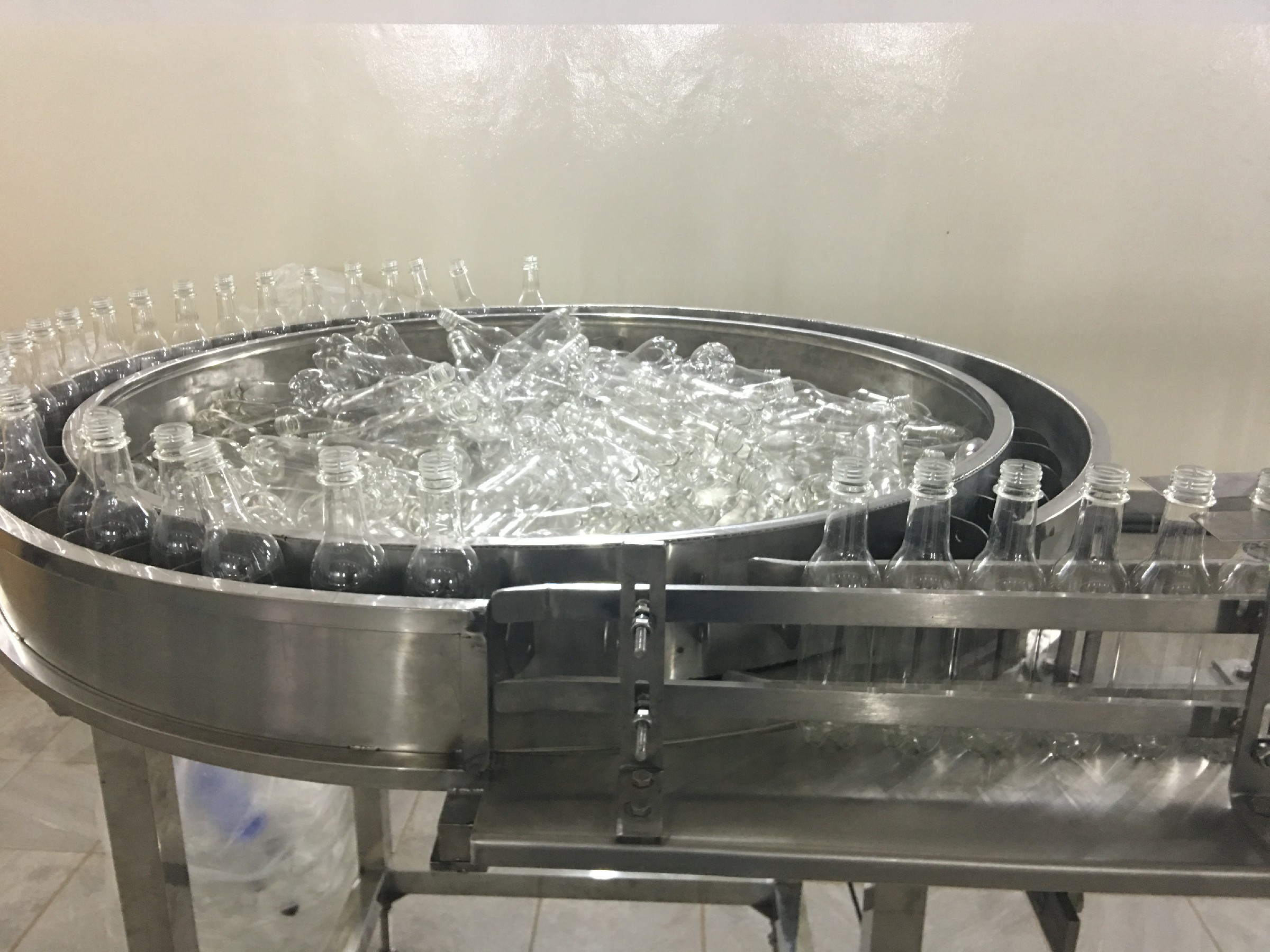 6000bph Semi Automatic Plastic Bottle Unscrambler Machine