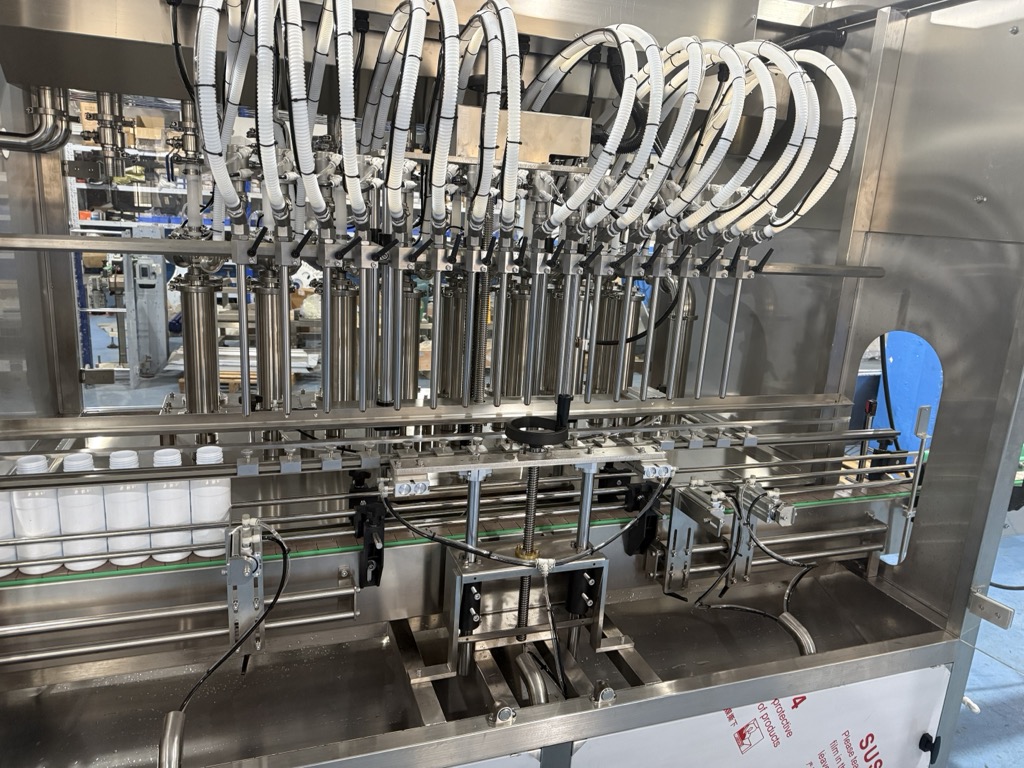 HuiMing Automatic Piston Filling Machine HSGZ-16A for Beverage Thick Paste &amp; Sauce Liquid Plastic/Glass/Metal Bottles 100-5000ML