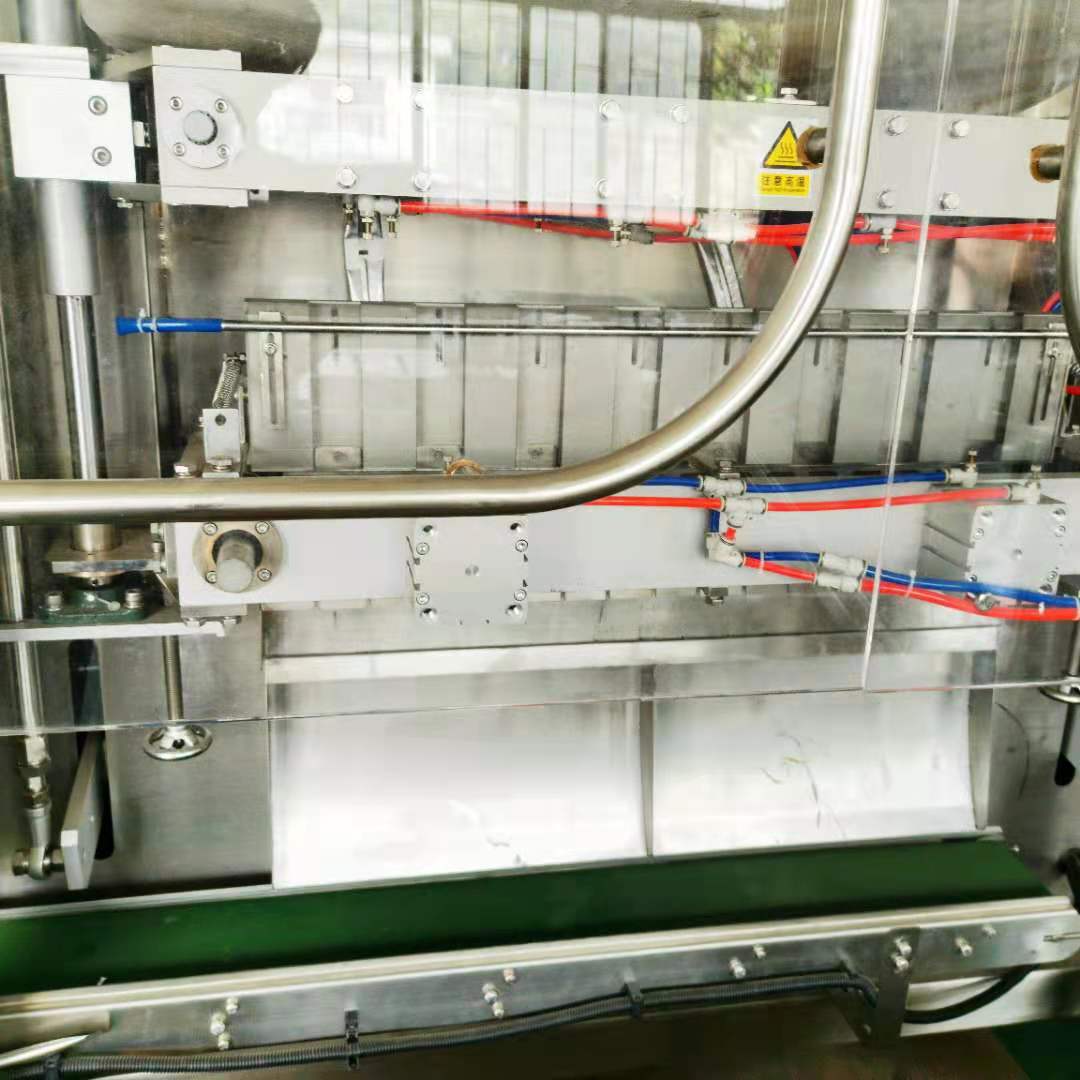 Sealing and cutting system