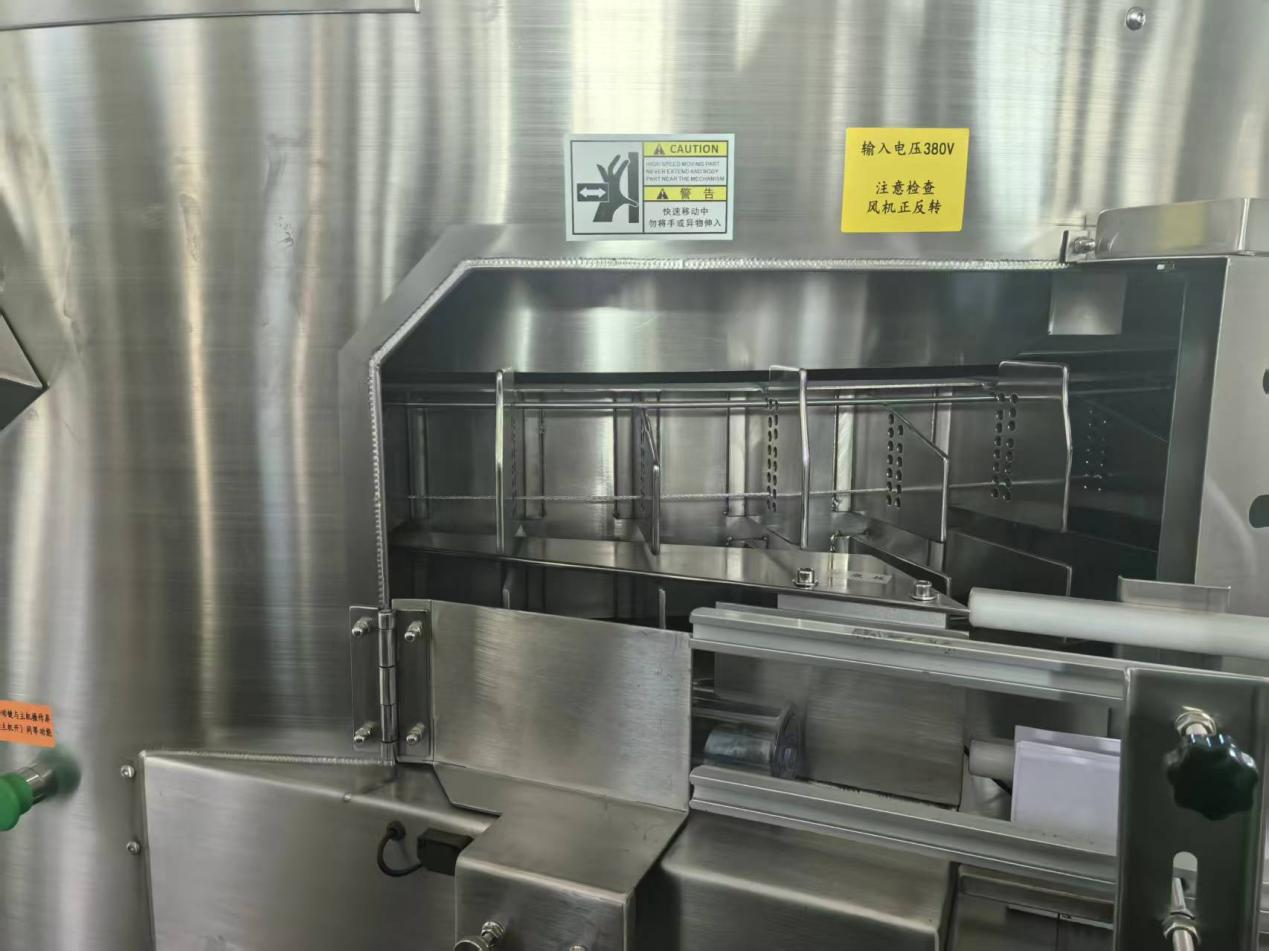 Factory Direct Automatic Bottle Sorting Machine, CE Standard Patent Design for Water &amp; Beverage Line Bottle Unscrambler