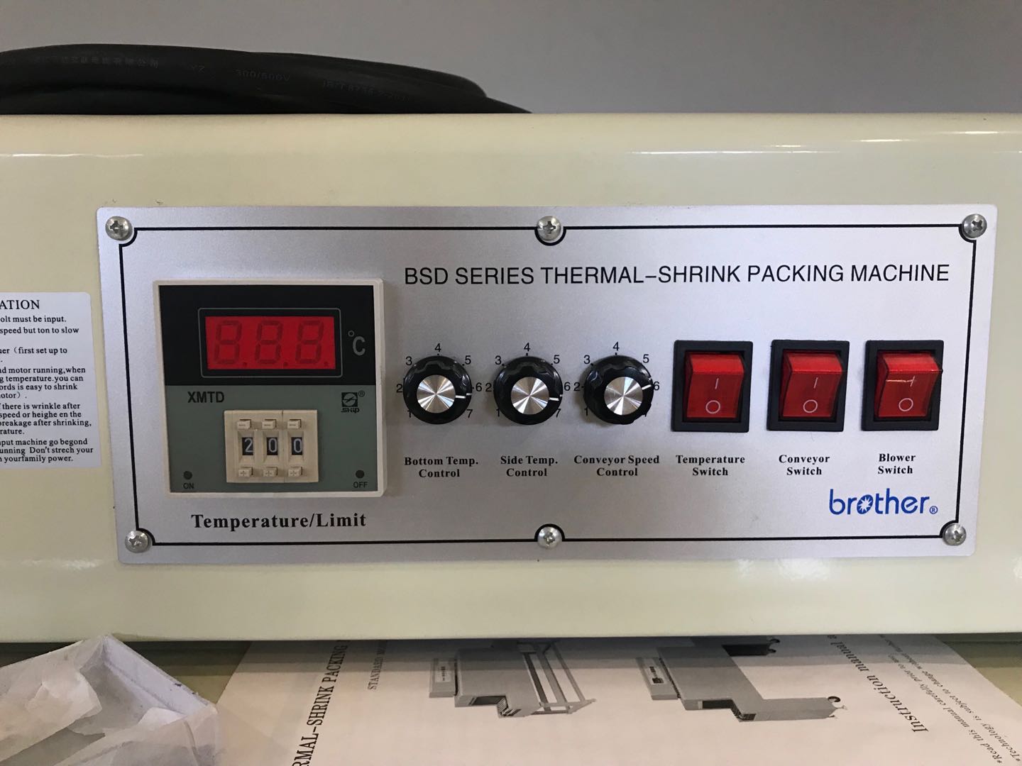 Hipac BSD400 Semi-Automatic Shrink Packing Machine Mini Small Heat Shrink Tunnel for Book Film &amp; Bottle Wrap Packaging