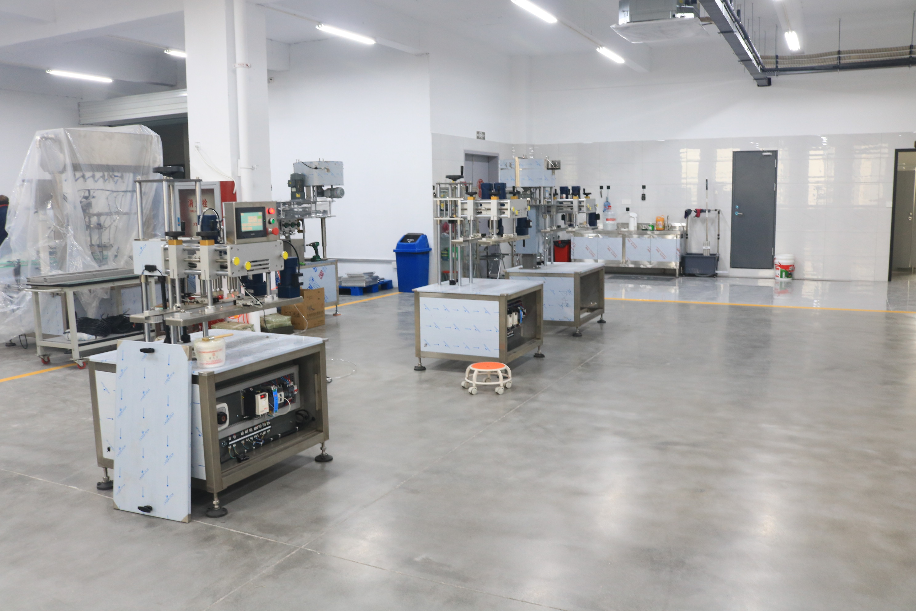 HuiMing Automatic Piston Filling Machine HSGZ-16A for Beverage Thick Paste &amp; Sauce Liquid Plastic/Glass/Metal Bottles 100-5000ML