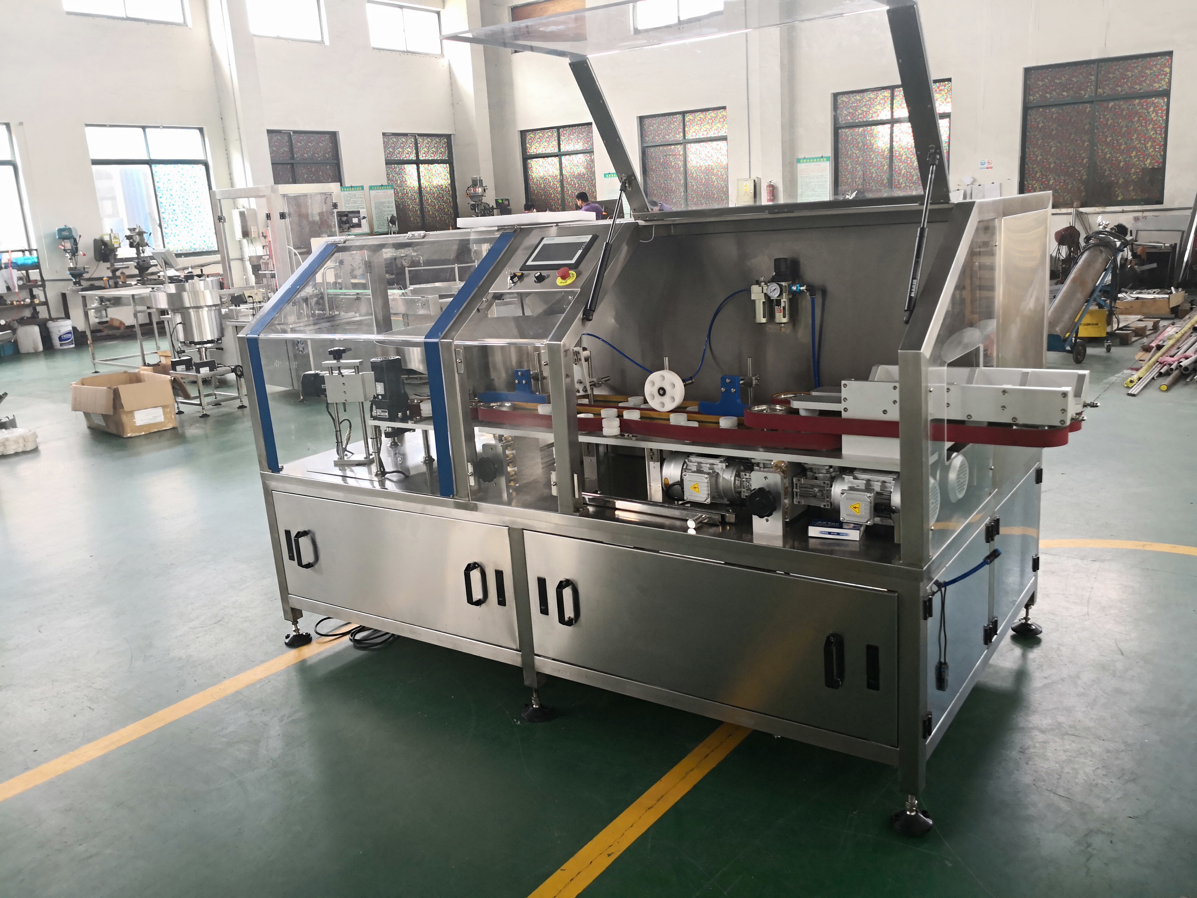 Automatic Unscrambler Machine for PET/HDPE Small Bottle Standing Sorting Filling Production Line with High Accuracy Oil Filling