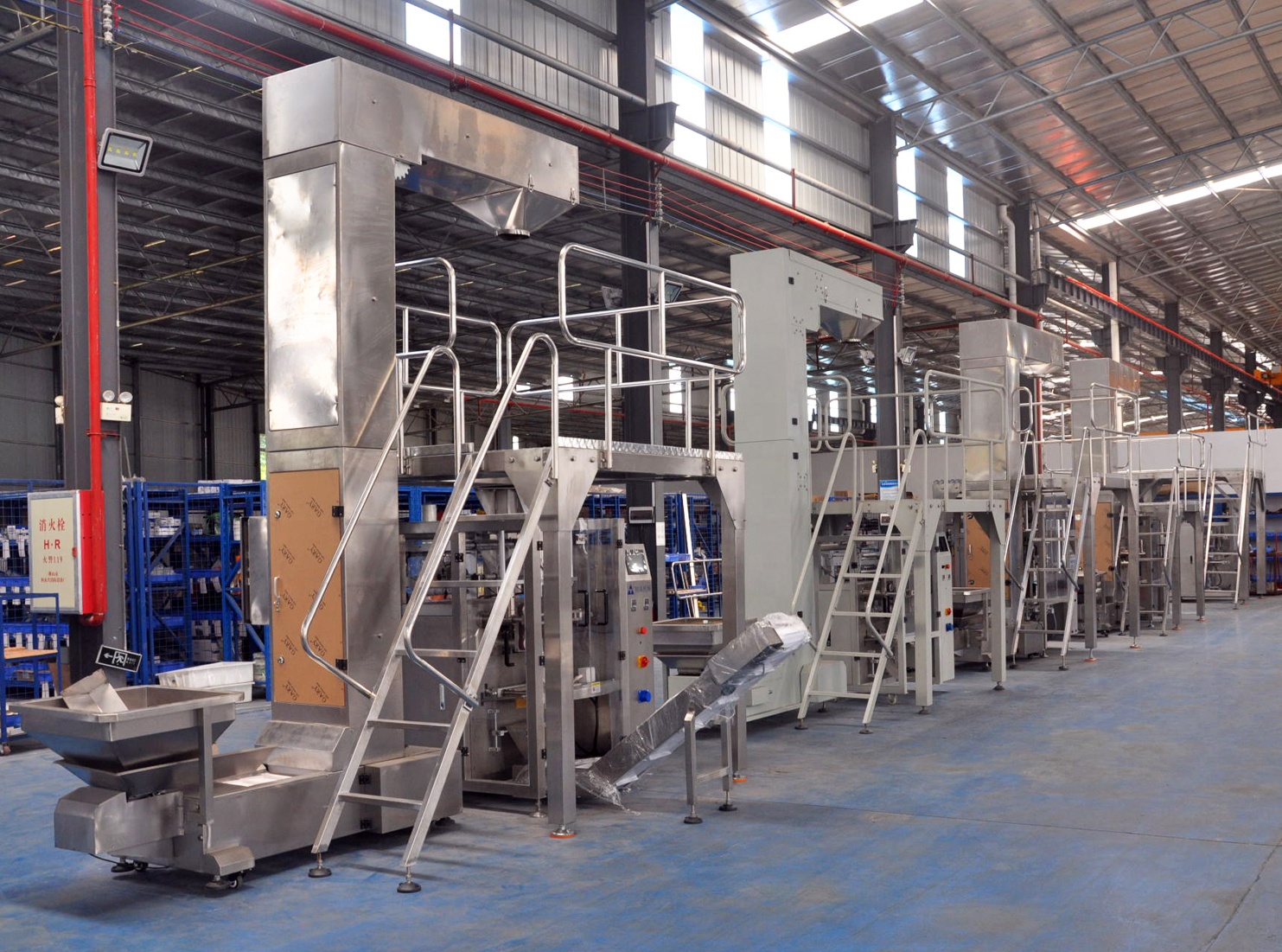 China Factory Automatic Vertical Form Fill Seal Lemon Juice Edible Oil Liquid Ketchup Pouch Packing Machine