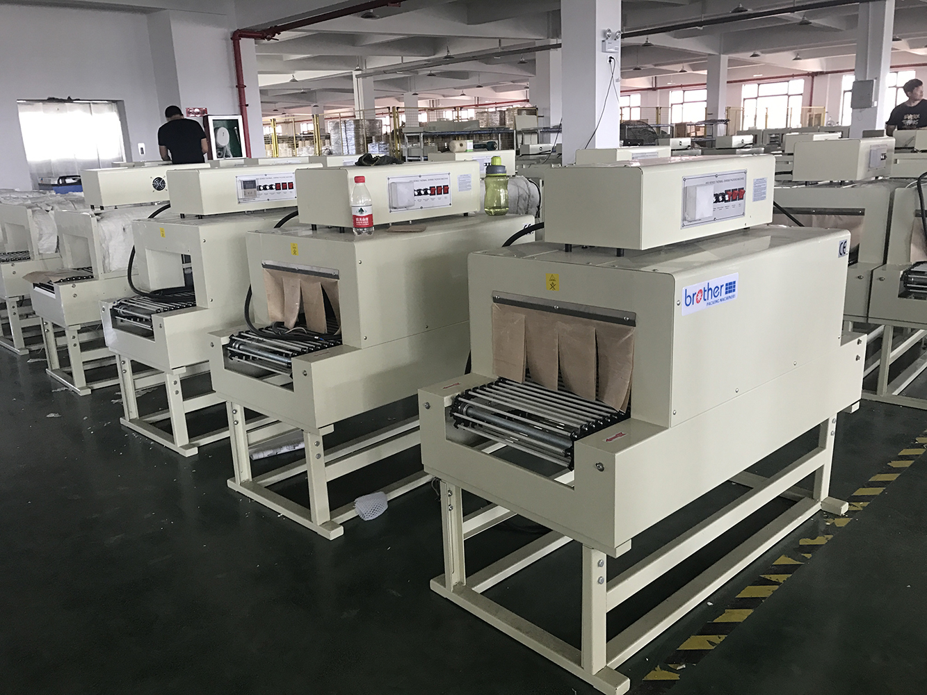 Hipac BSD400 Semi-Automatic Shrink Packing Machine Mini Small Heat Shrink Tunnel for Book Film &amp; Bottle Wrap Packaging