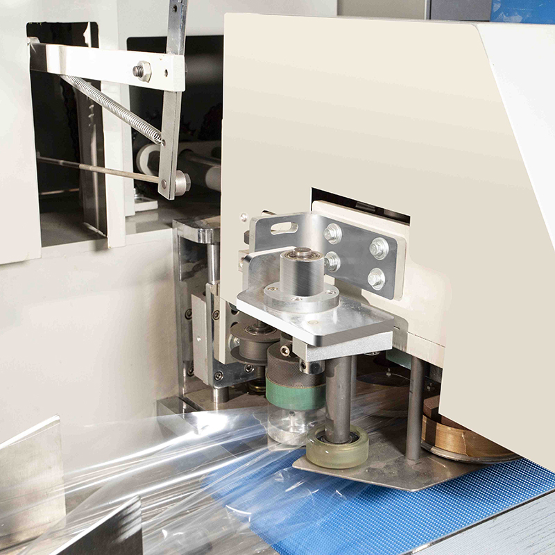 Fully Automatic High Speed Soap bar Bath Bomb Seal Tunnel Heat Shrink Wrap Machine