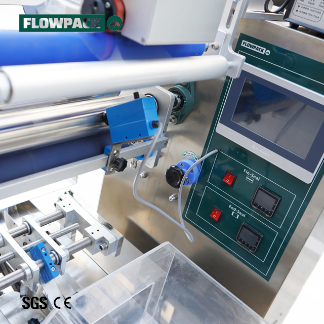 Automatic Small Mini Flowpack Wrapping Wrap Packaging Equipment Horizontal Flow Wrapper Pack Machine Manufacturer Price for Sale