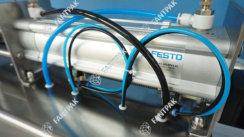 FSFL Single Head Small Liquid Piston Filling Machine