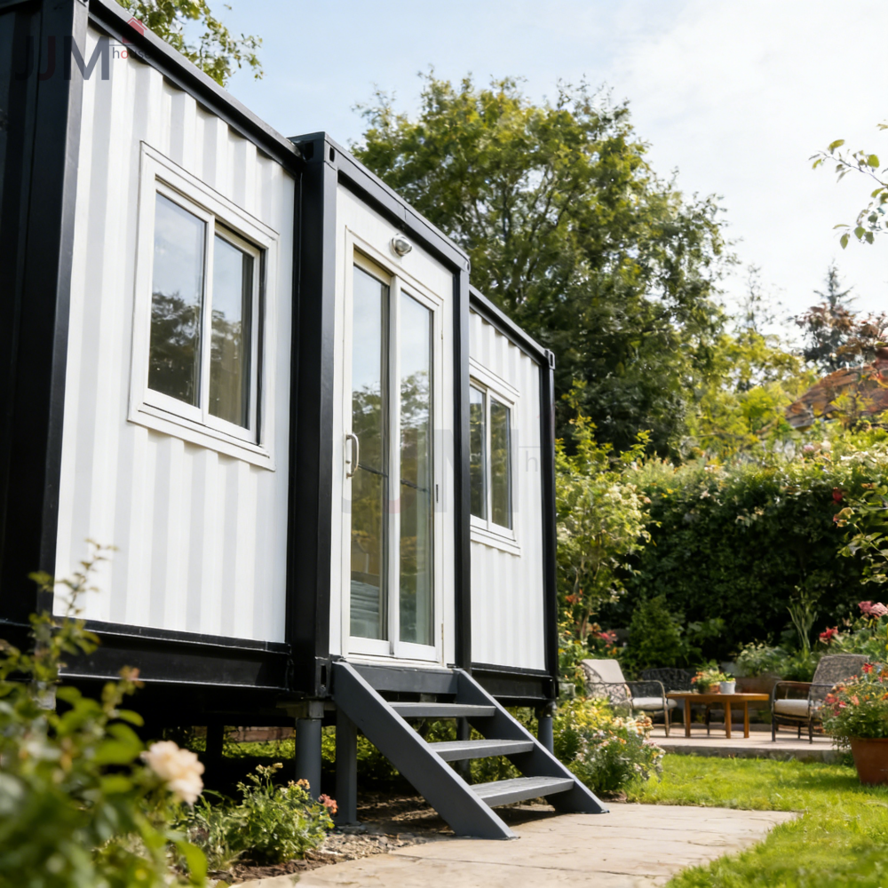 JJM Prefab Portable 20ft 30ft 40ft Folding Container Houses Steel Warehouse 2 Bedroom Sheds Villa Hotel Office Building Park