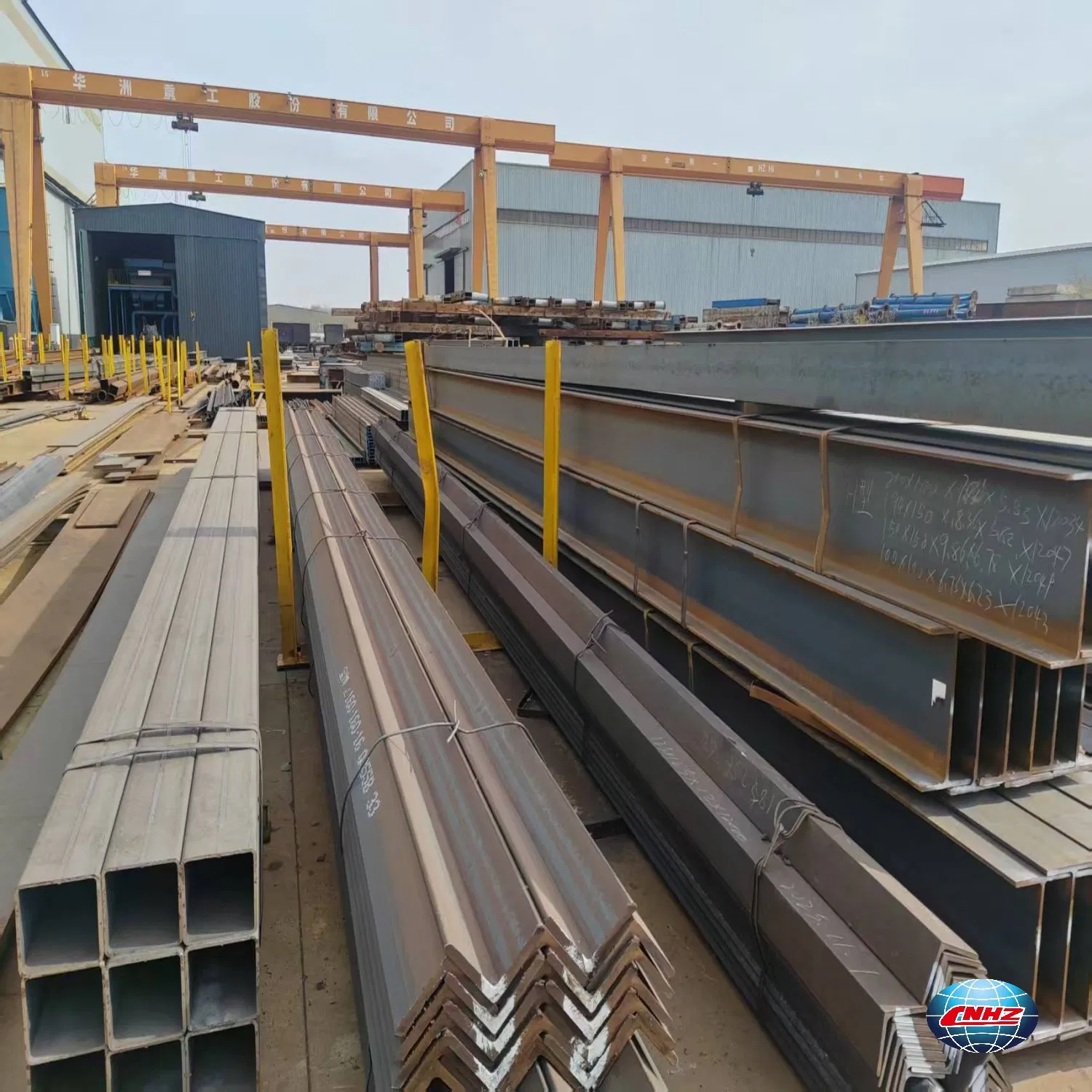Custom Prefabricated Heavy-Duty Industrial Waterproof Q235B Steel Frame Structure Warehouse Building