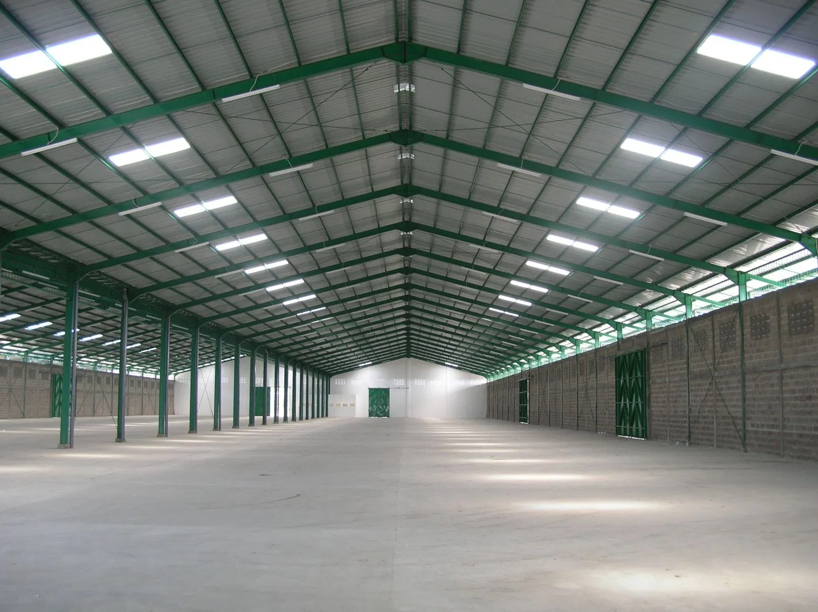 Factory Wholesale Steel Structure Warehouse Cheap Large Clear Span Multi-Span Prefabricated Warehouse Building for Sale