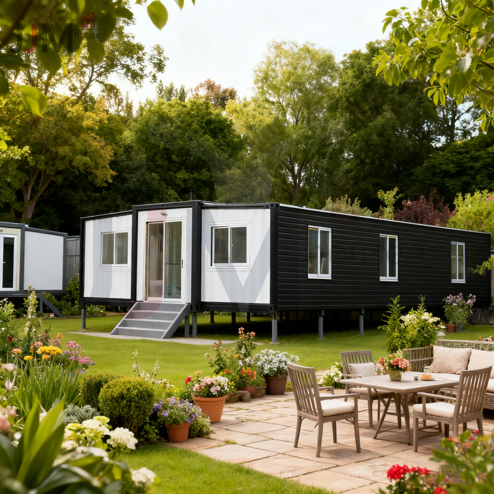 JJM Prefab Portable 20ft 30ft 40ft Folding Container Houses Steel Warehouse 2 Bedroom Sheds Villa Hotel Office Building Park