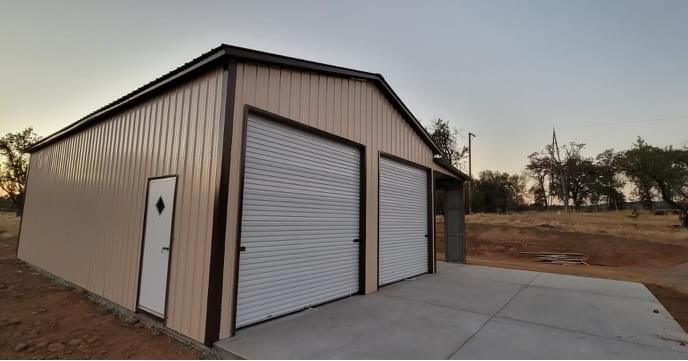 Modern Design Commercial Office Building Prefabricated Warehouse Steel Structure Frame with Sandwich Panel for Carport/Garage Use