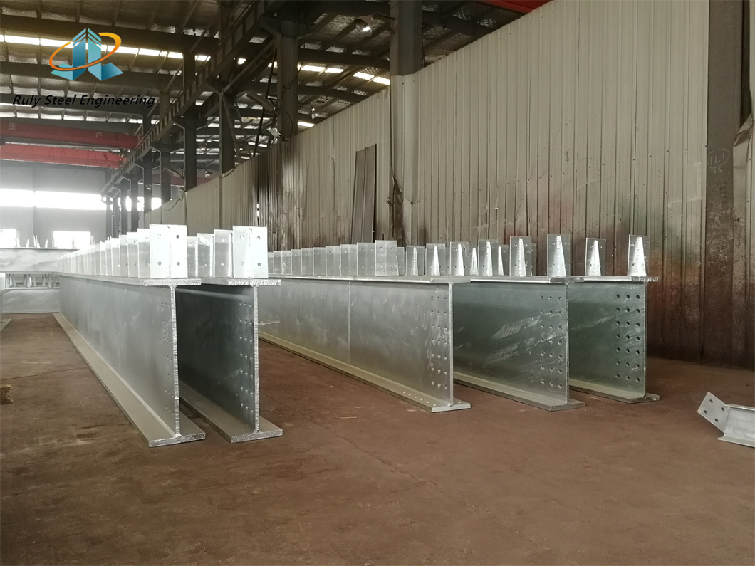 Q355b Steel Structure Multi Span Warehouse / Tire Factory / Prefabricated Building