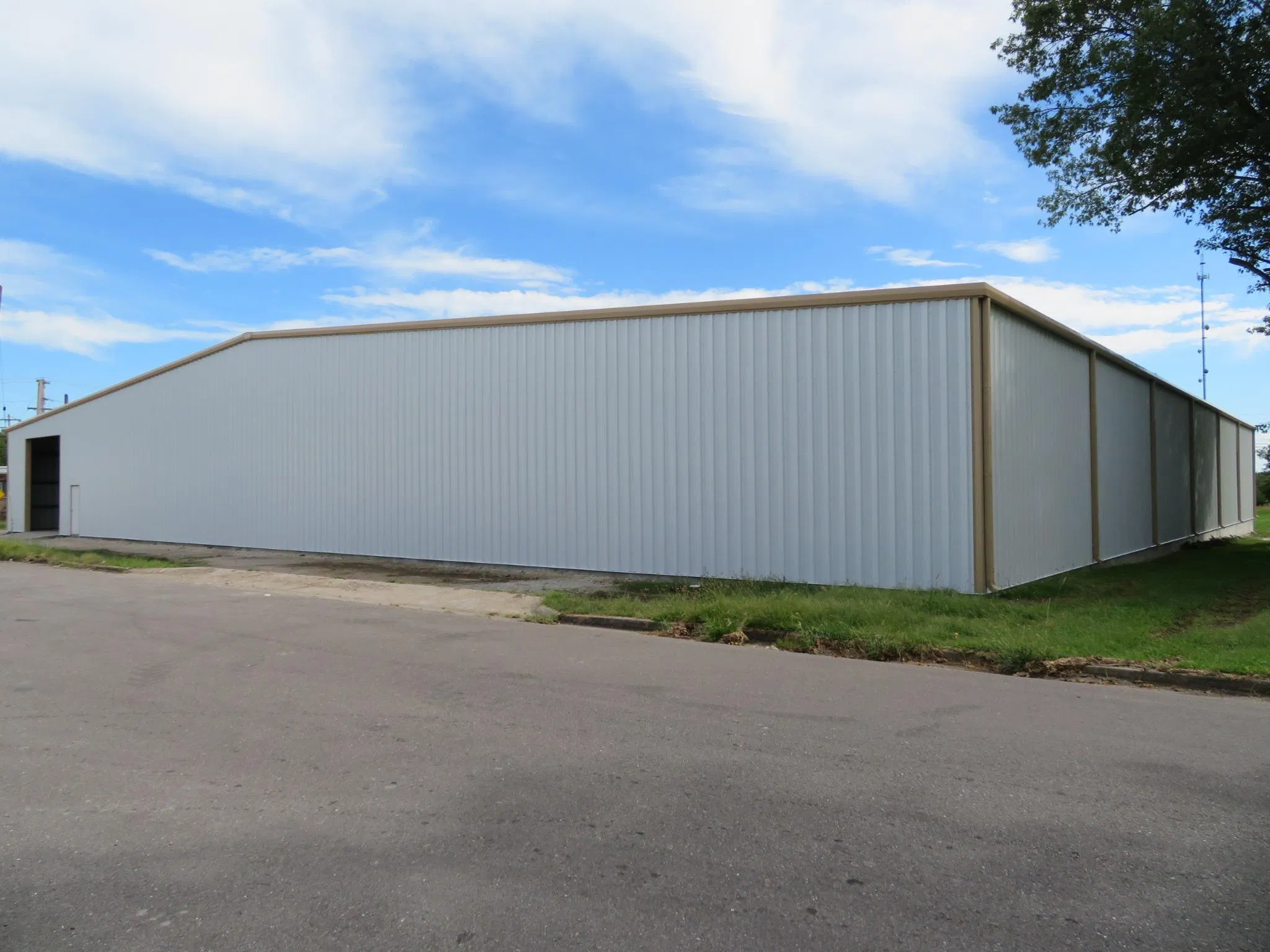Design Multi-Functional Vehicle Steel Garage Low Cost Light Steel Structure House