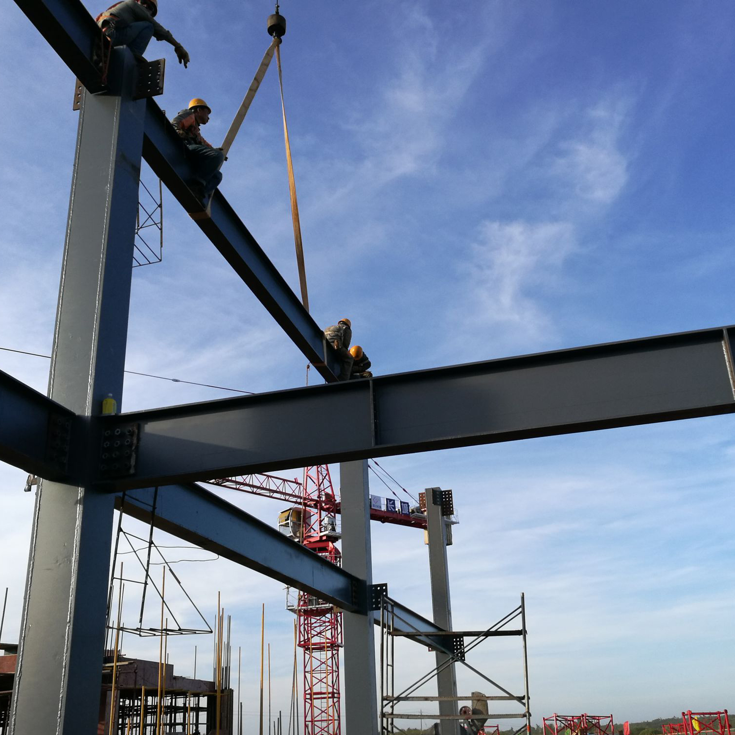 Pre-engineered Industrial Steel Structure Prefabricated Warehouse and Workshop Buildings High Quality Customized Solutions