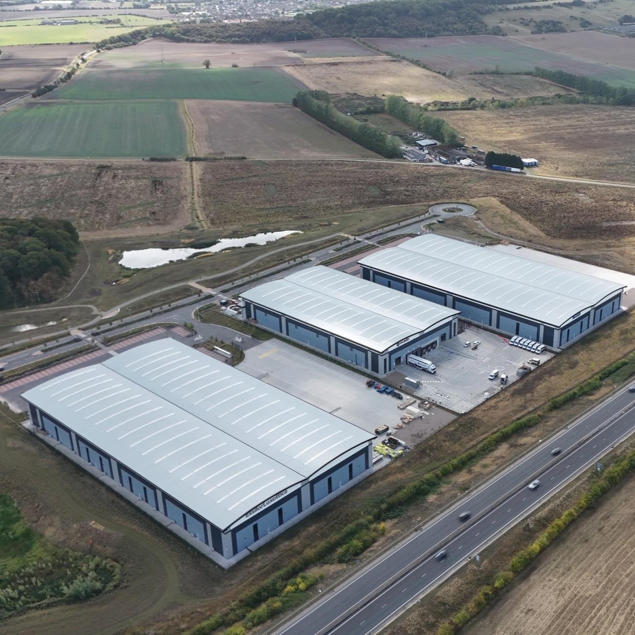 Brazil Large Span Steel Structure Distribution Warehouse E-commerce Logistics Fulfillment Center Prefab Building