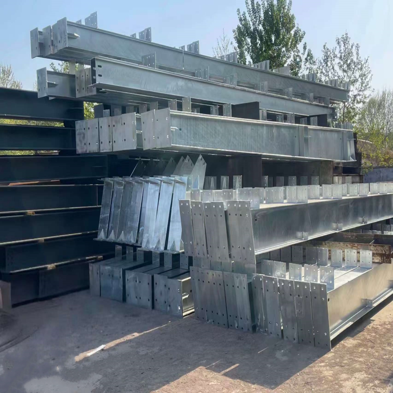 Prefabricated Steel Structure Building with Sandwich Panel Insulation for Temperature-control Storage Warehouse &amp; Workshop