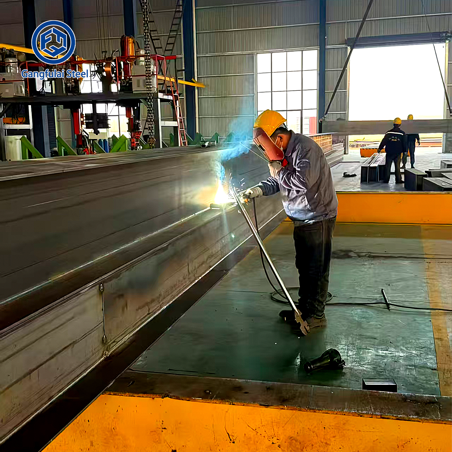 Professional Manufacture High Quality Light Weight Pre-engineered Steel Structure Building Garage Workshop Use