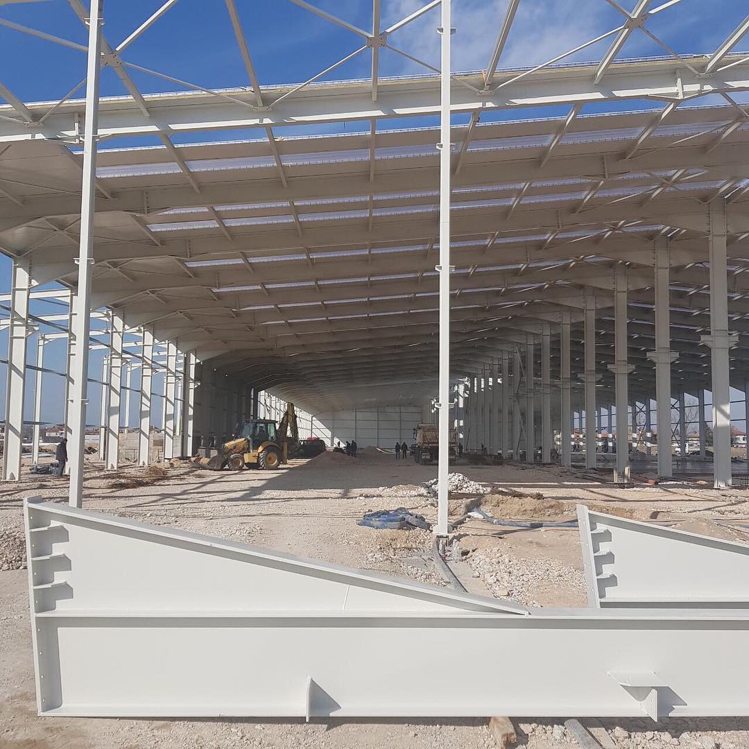 Prefabricated Steel Structure Office Warehouse Workshop Storage Closet Commercial Building Pre-Engineered Metal Shed Building