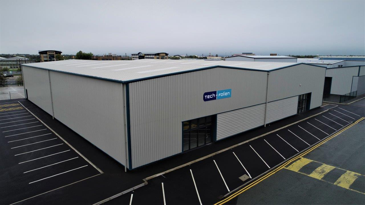 Multi-span warehouse building
