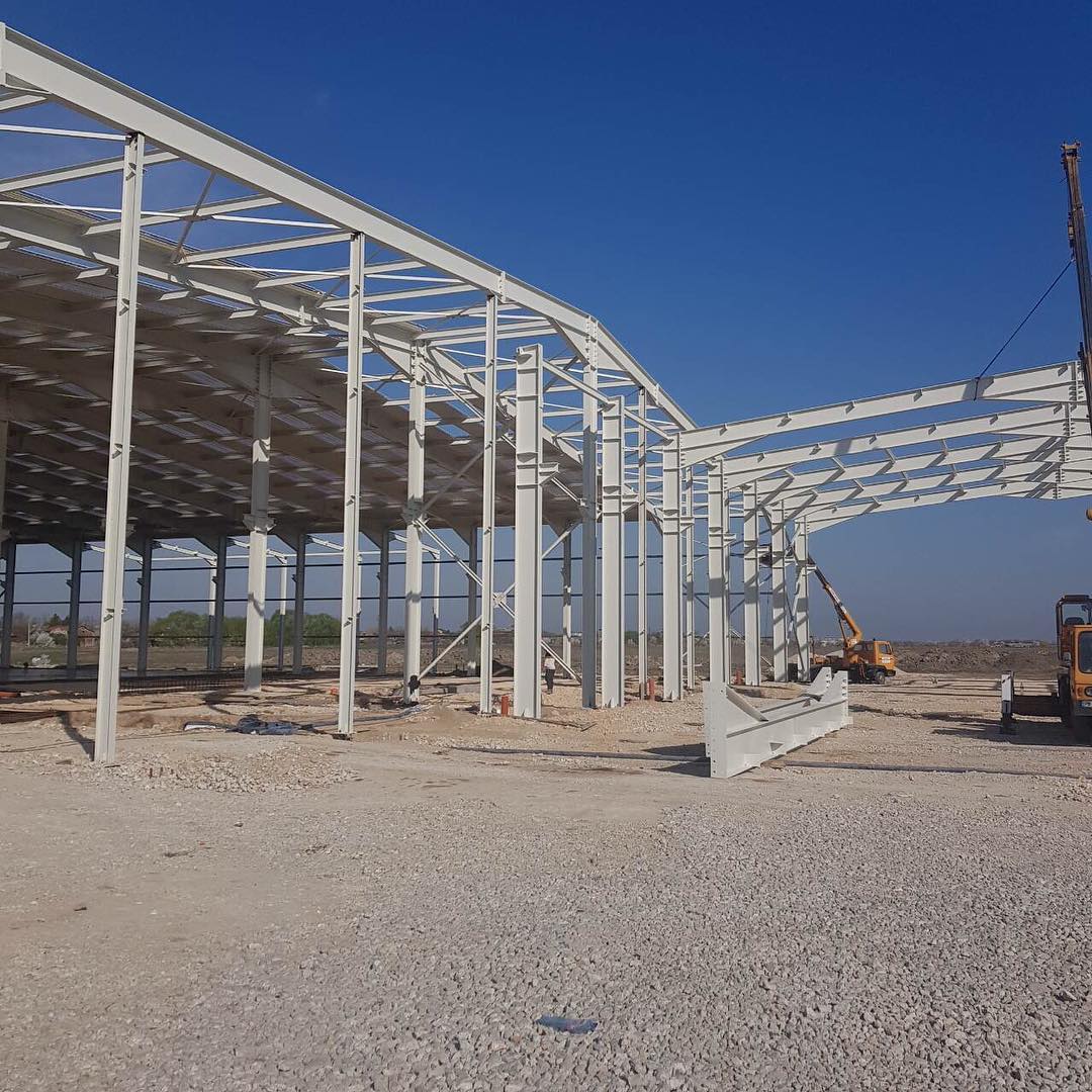 Prefabricated Steel Structure Office Warehouse Workshop Storage Closet Commercial Building Pre-Engineered Metal Shed Building