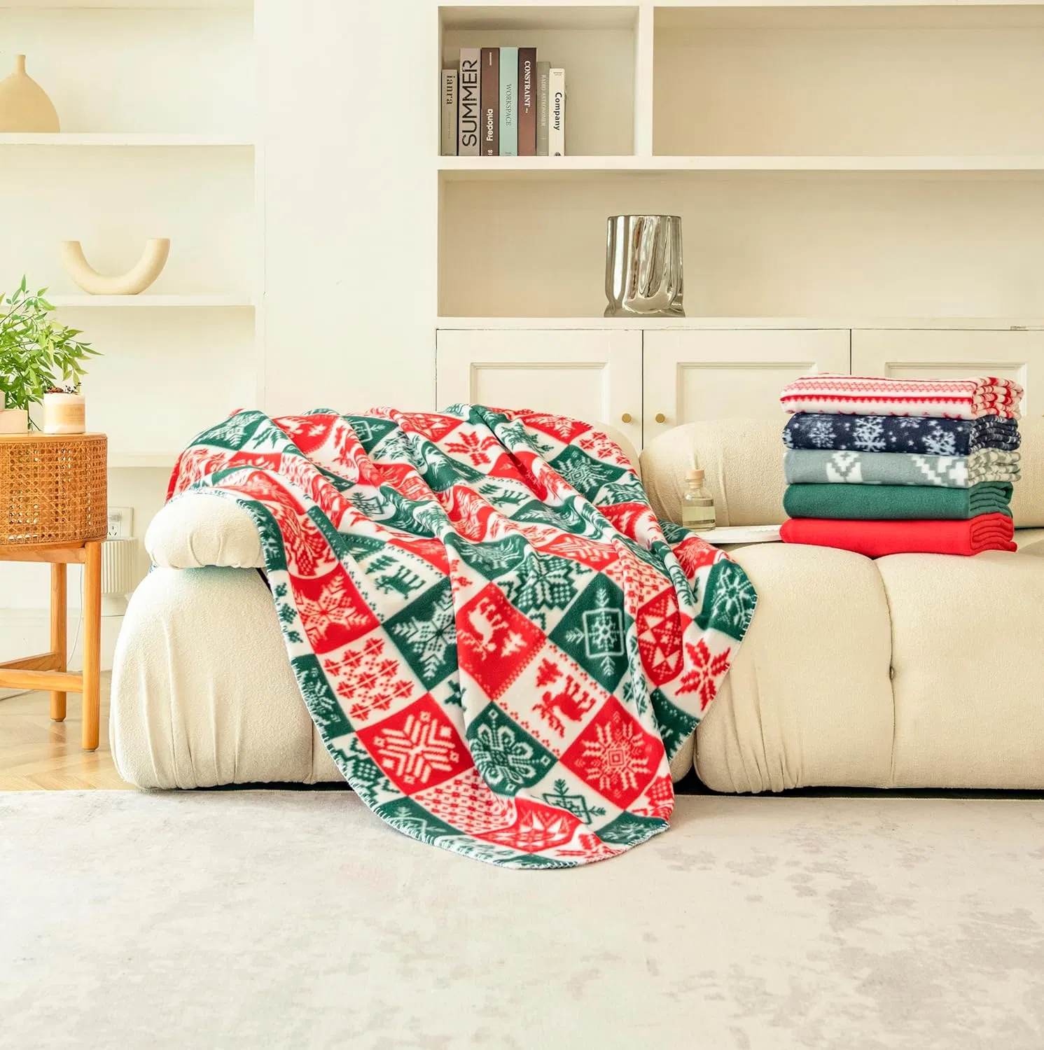 Fleece Throw Blankets Bulk Fleece Blankets for Christmas Wholesale Lightweight Warm Soft for Pet Bed