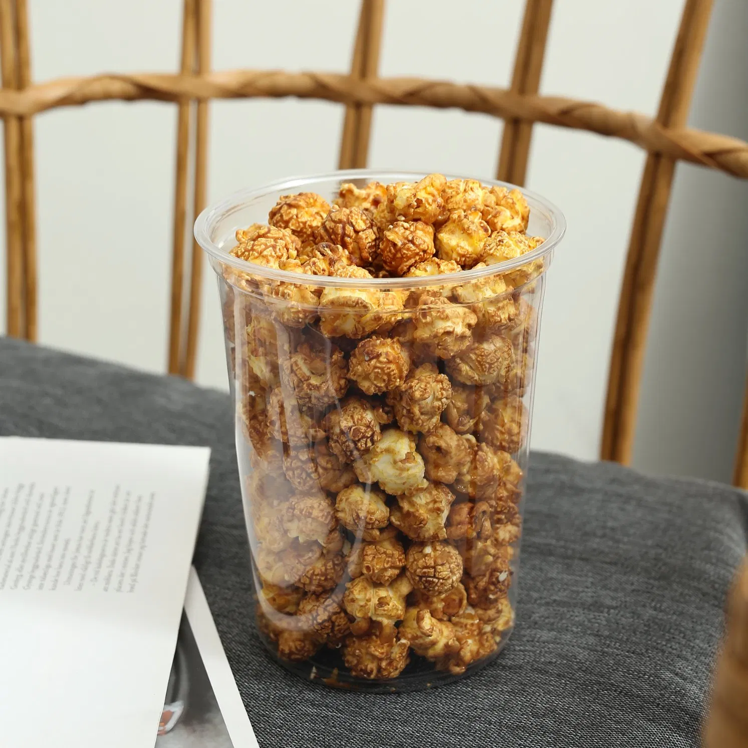 32oz-117mm Deli Container Stackable Food Takeout Storage