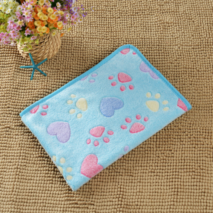 Xinlan Plush Flannel Pet Blanket for Dogs Cats Ultra Soft Coral Fleece Warm Throw Cushion Mat All Year Comfort