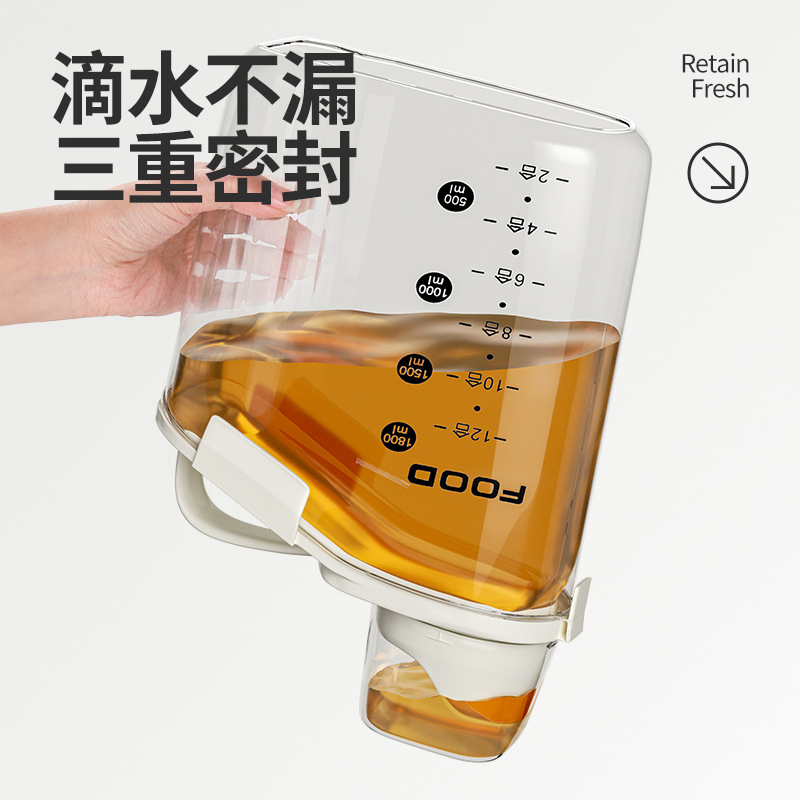 Big Capacity Cat Dog Pet Food Plastic Storage Container with Lid and Handle