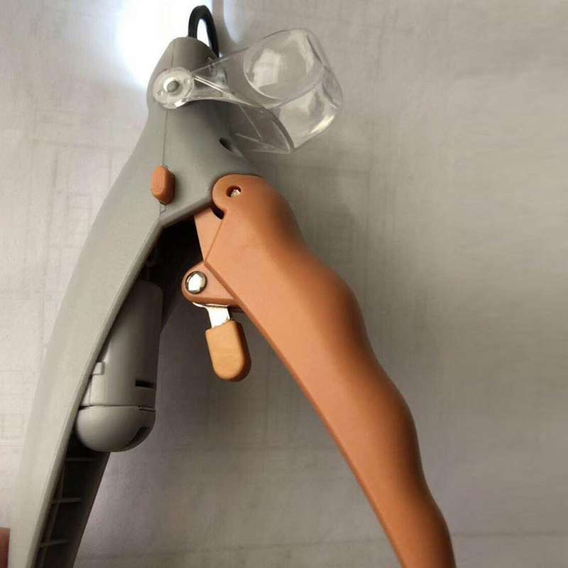 Amazon′ S New Pet Beauty Cleaning Tool Dog Nail Clippers Beauty Scissors Nail Clippers