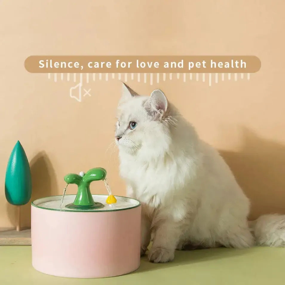 Ceramic Pet Water Fountain Detail 2