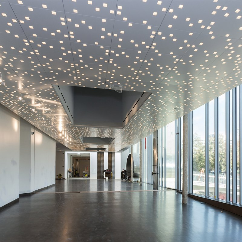 Us Luxurious Ceiling Decoration Ideas Custom Metal Ceiling System with LED Lighting