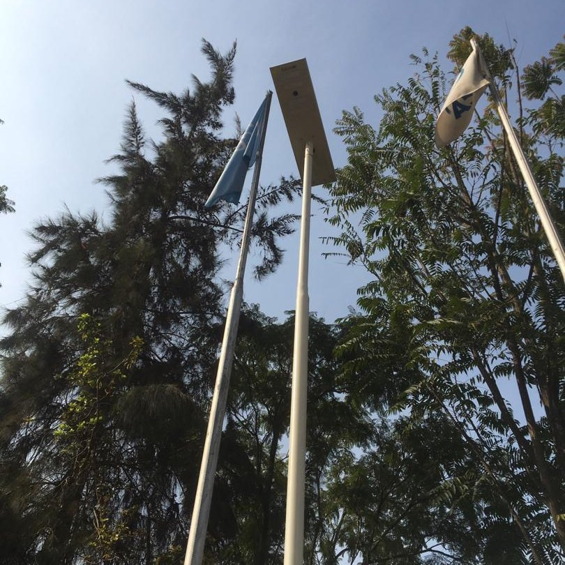 80W 100wp Solar Panel LED Solar Street Light All in One with Microwave Motion Sensor Light with Smart Iot &amp; CCTV Camera