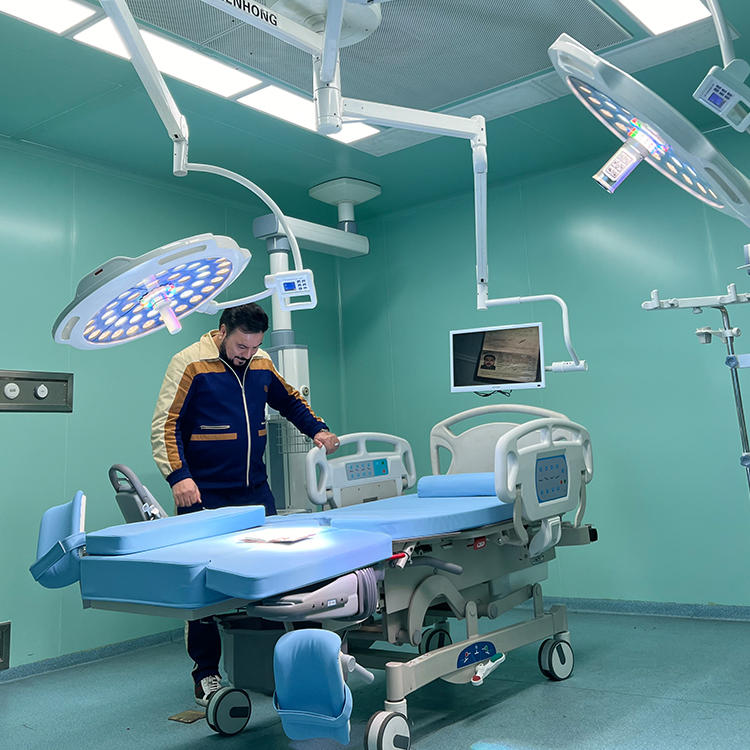 Ceiling Mounted Surgical Operating LED Light Double Head 700/700 Shadowless Lamp
