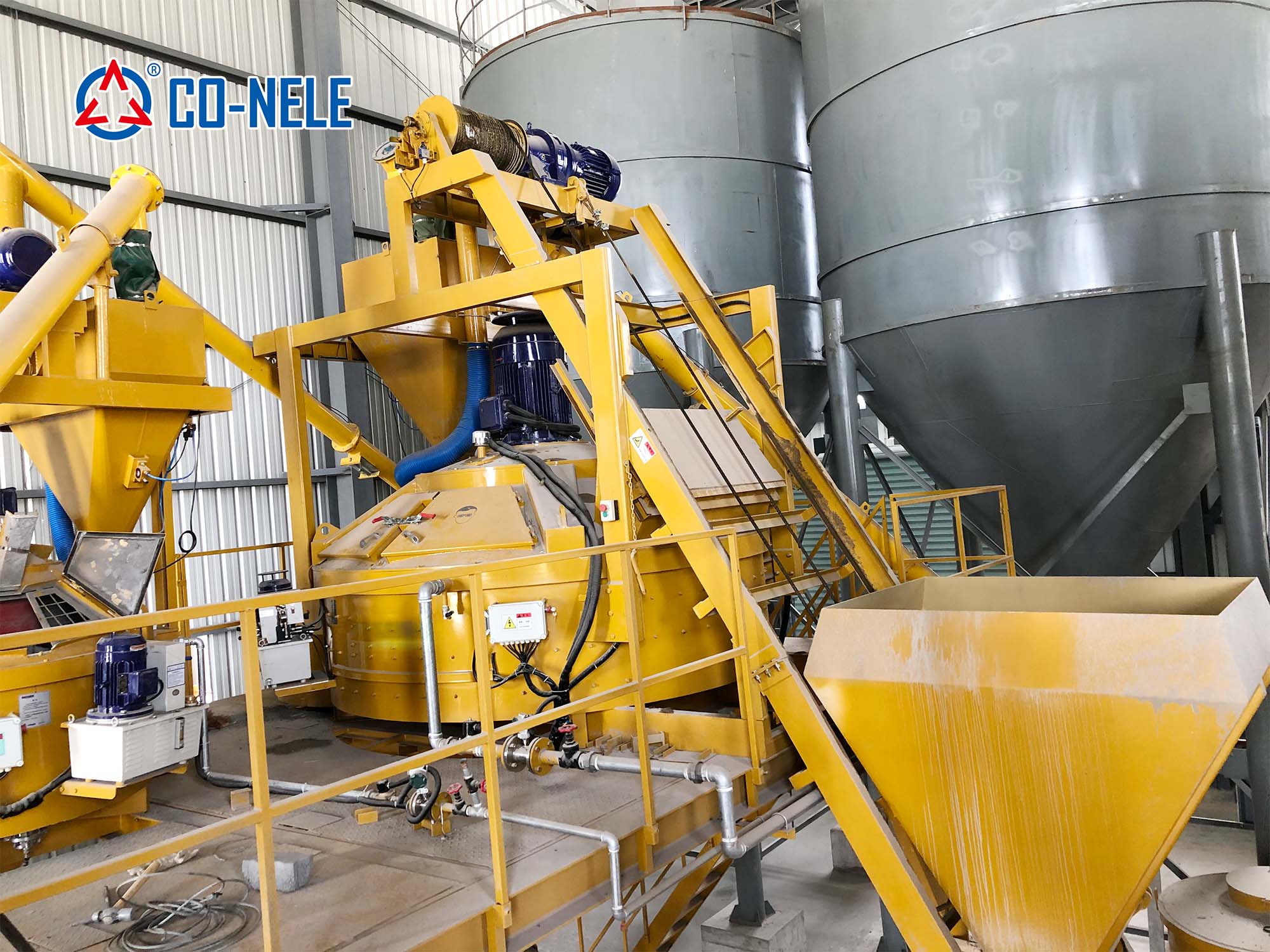 Planetary mixer for concrete block brick batching plant